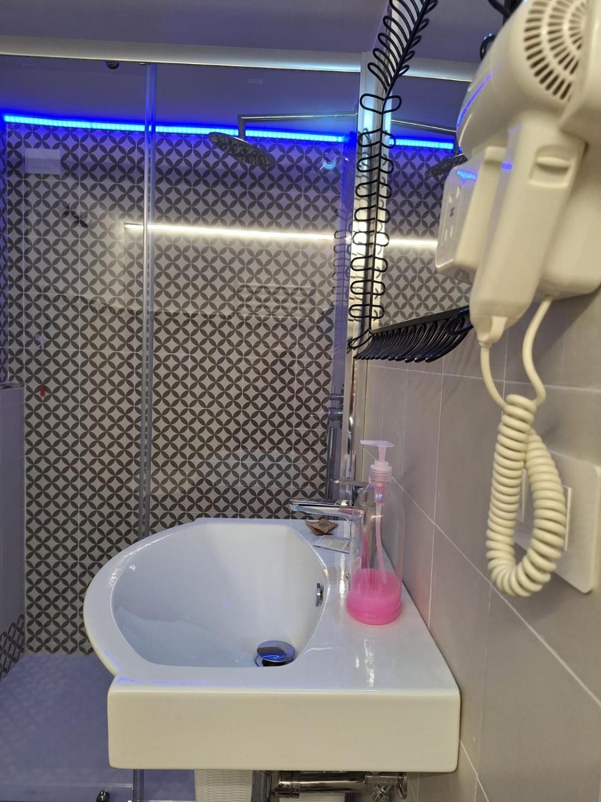 Domus Ai Mannesi Apartment Naples